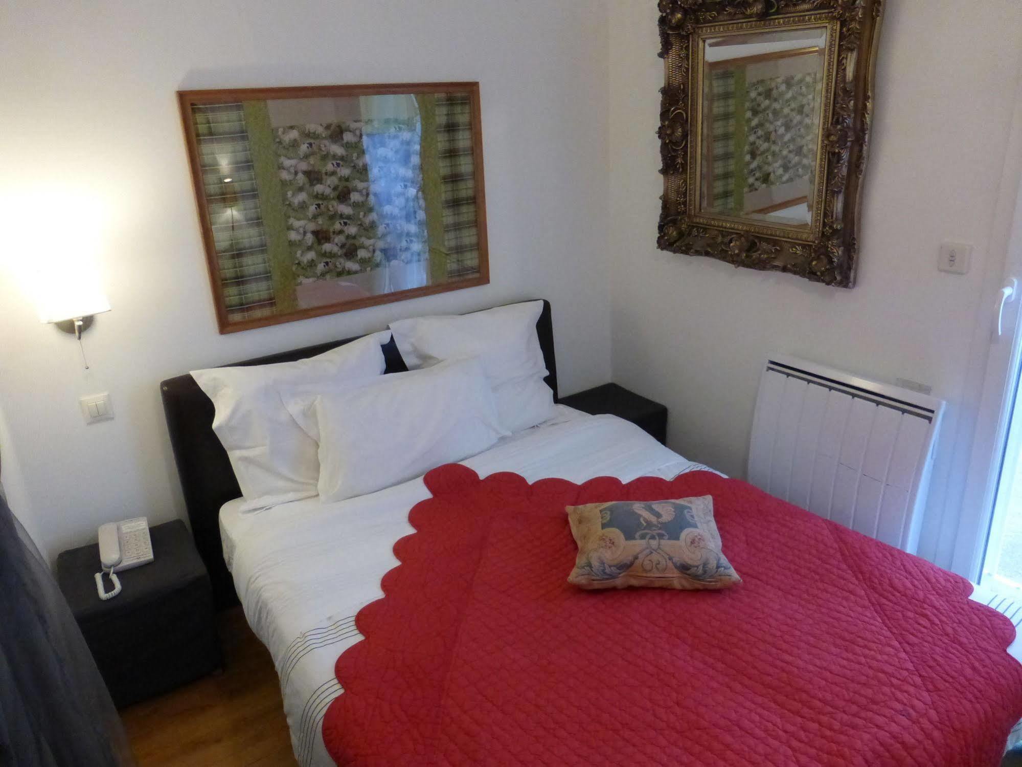 Logis Hotel La Villa Boucicaut Шалон-сюр-Сон Екстериор снимка