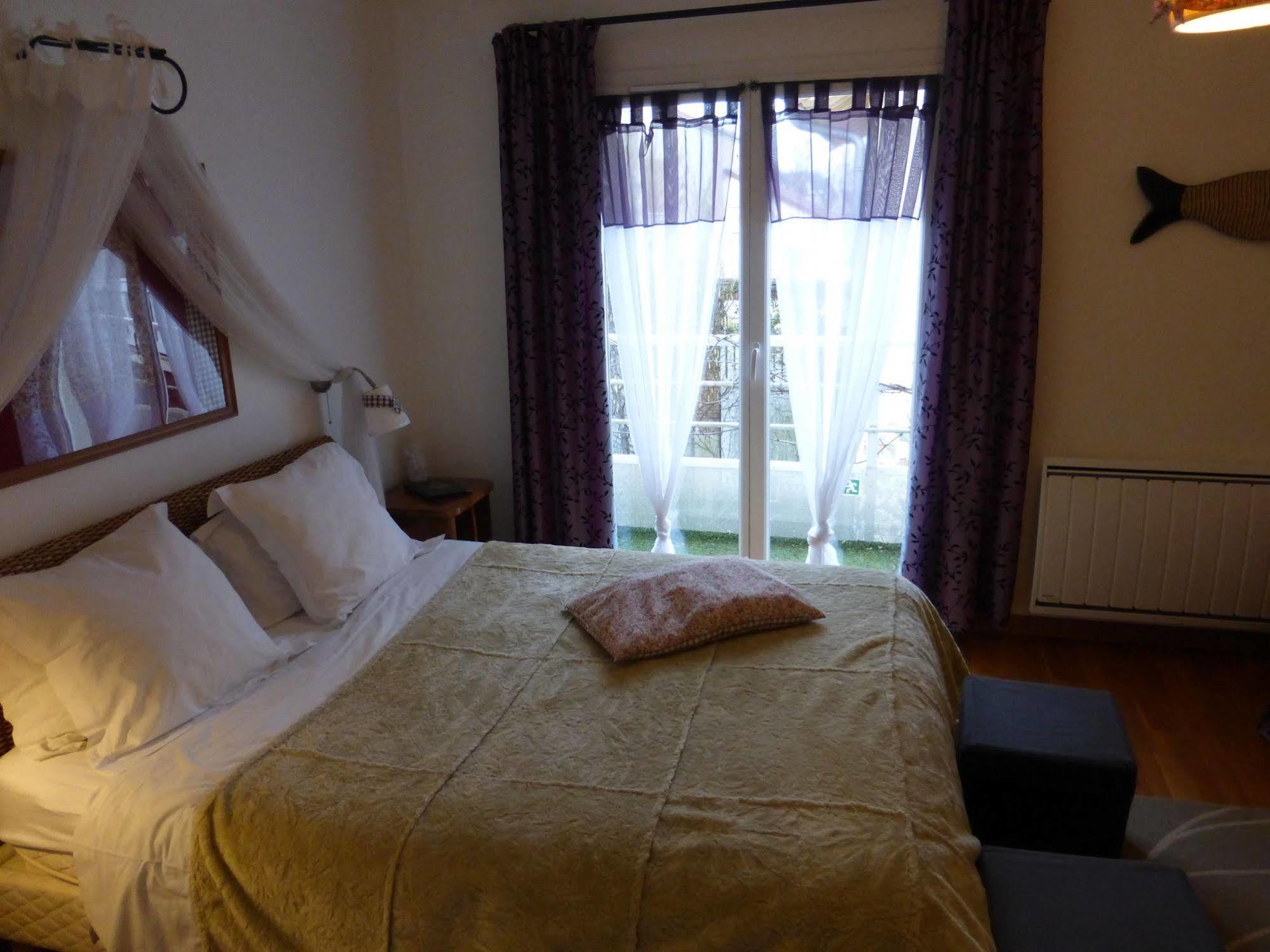 Logis Hotel La Villa Boucicaut Шалон-сюр-Сон Екстериор снимка